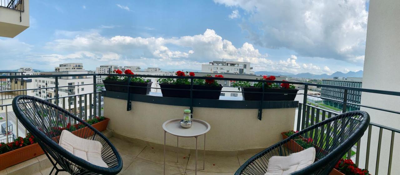 Executive Apartment Avantgarden Coresi บราชอฟ ภายนอก รูปภาพ