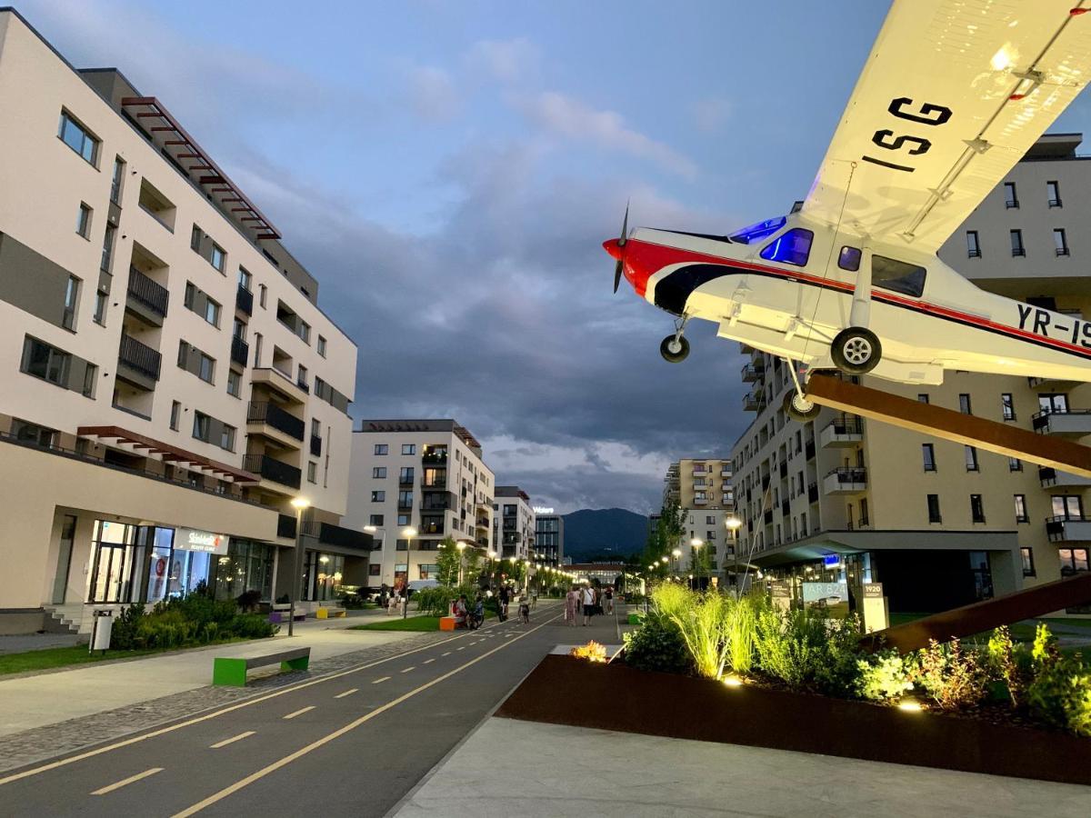 Executive Apartment Avantgarden Coresi บราชอฟ ภายนอก รูปภาพ